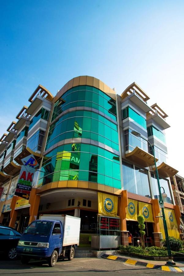 Ak Hotel Nagoya Hill Batam Exteriör bild