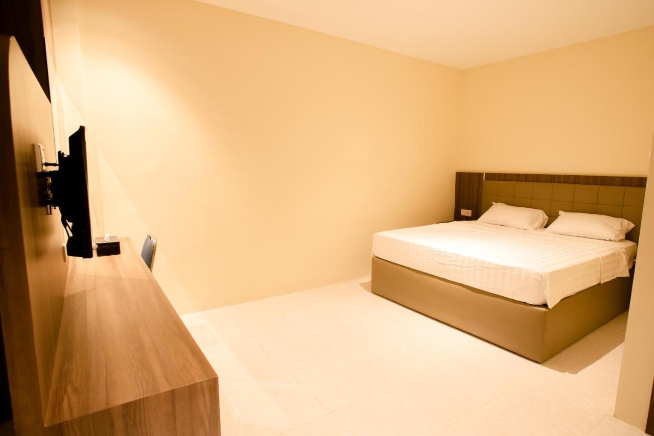 Ak Hotel Nagoya Hill Batam Exteriör bild