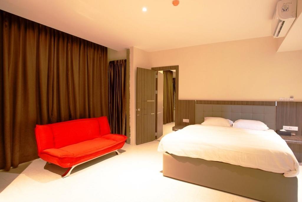 Ak Hotel Nagoya Hill Batam Exteriör bild