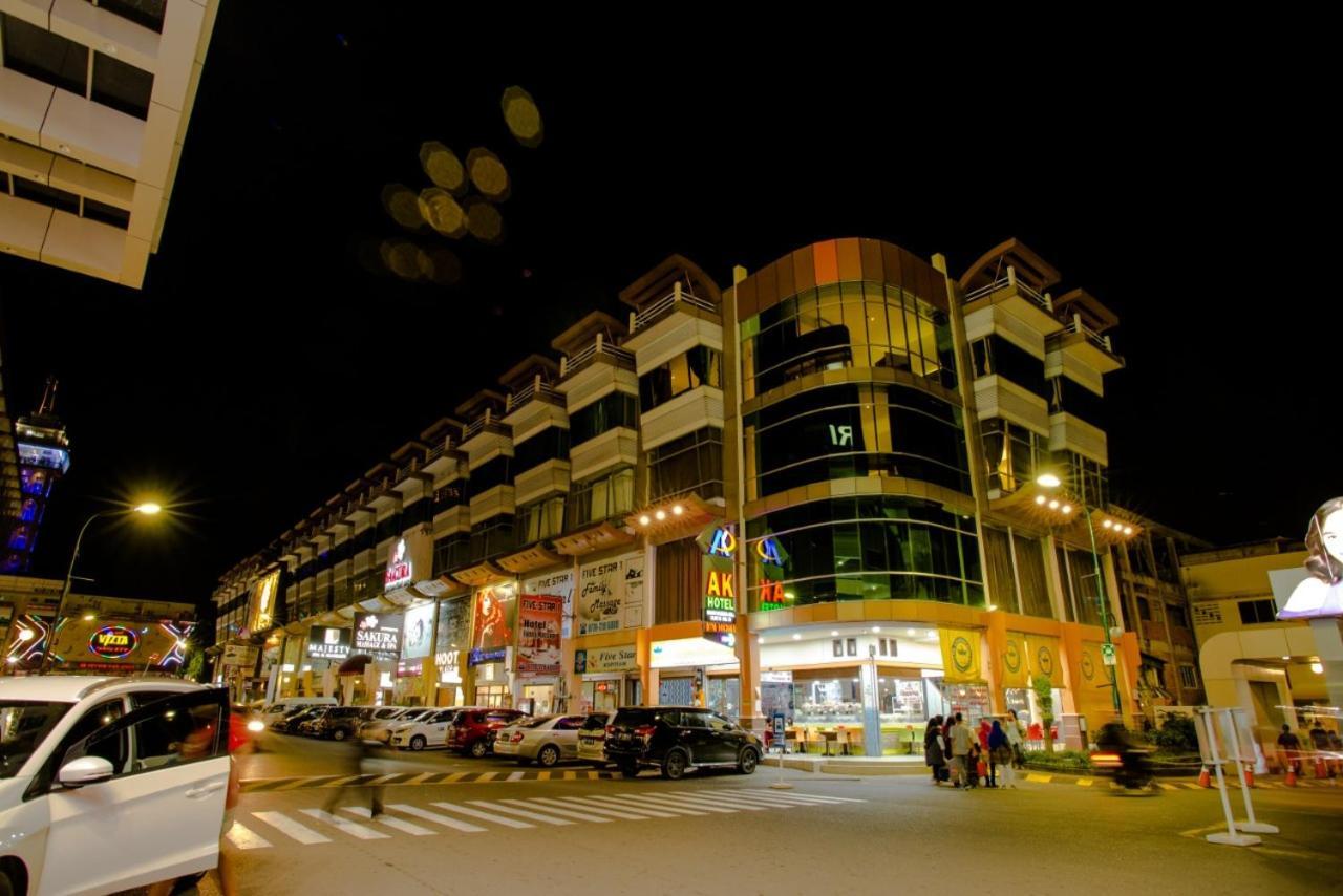Ak Hotel Nagoya Hill Batam Exteriör bild