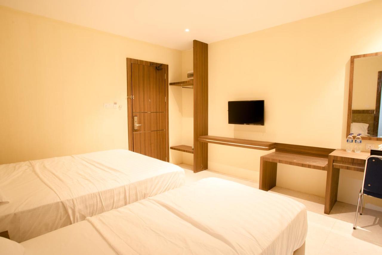 Ak Hotel Nagoya Hill Batam Exteriör bild