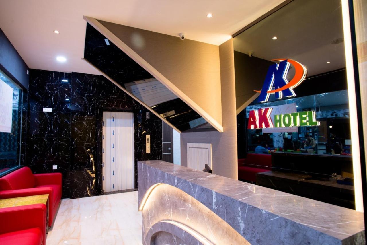 Ak Hotel Nagoya Hill Batam Exteriör bild