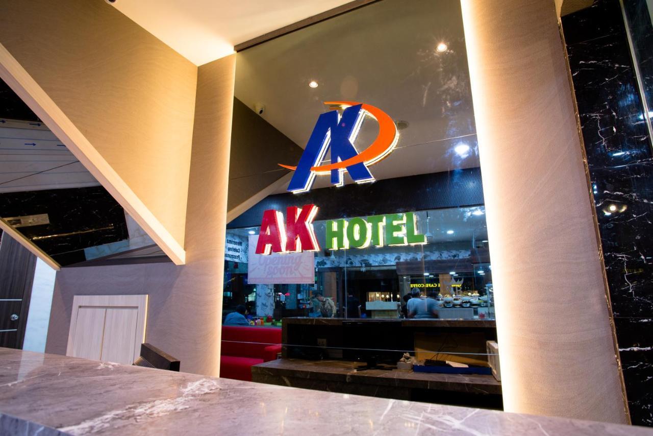 Ak Hotel Nagoya Hill Batam Exteriör bild